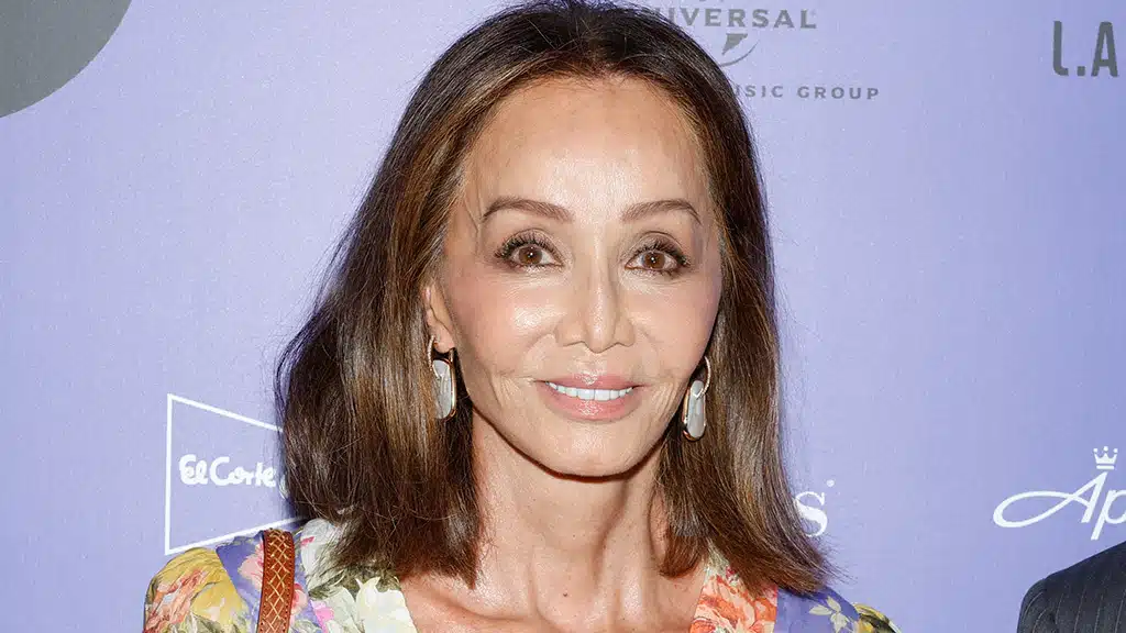 Isabel Preysler élégante et souriante
