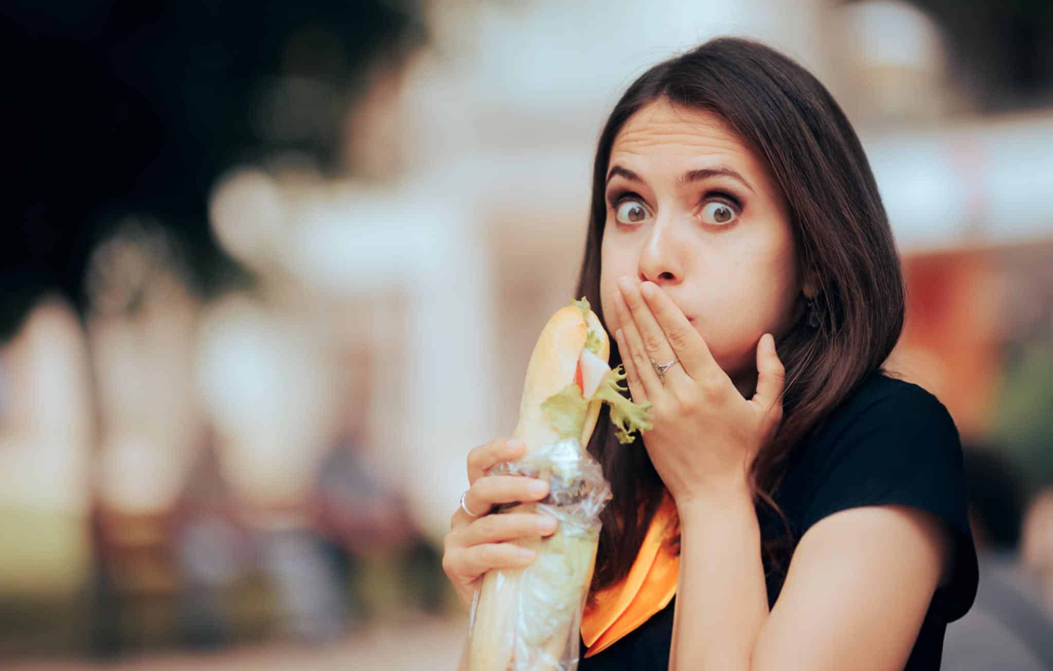 Assiette avec aliments potentiellement irritants