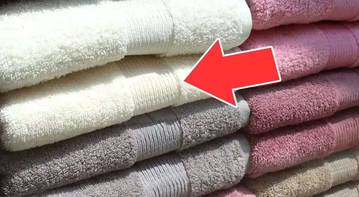 Serviette de bain bien droite après lavage