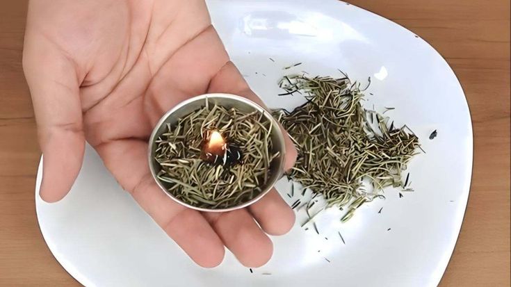 Rituel de combustion du romarin