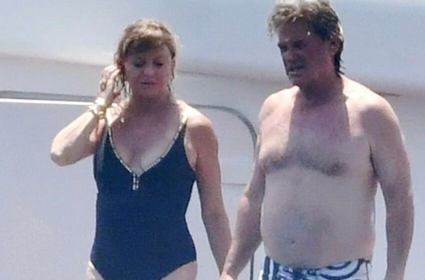 Goldie Hawn et Kurt Russell jeunes sur le tournage de Swing Shift