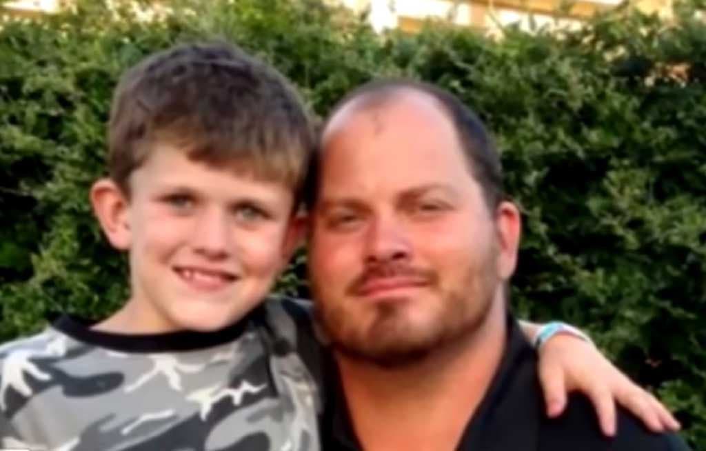 Bryan Thomhill et son fils