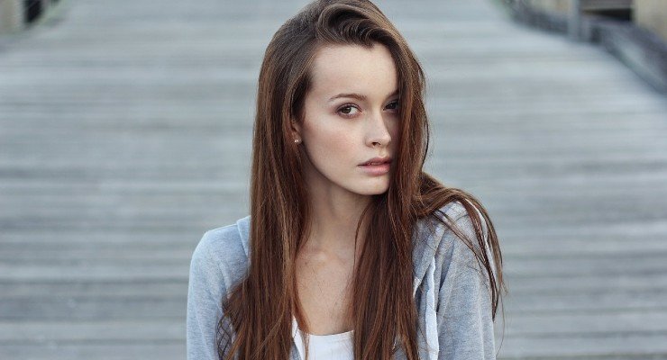 Application d'un masque capillaire maison