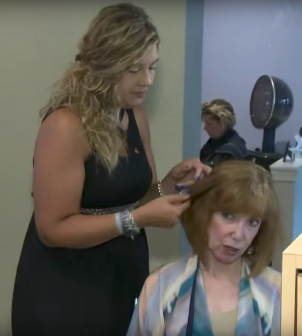 C'était une visite régulière chez sa coiffeuse