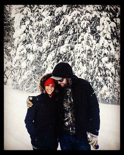 Cette jeune femme est enceinte de 18 semaines