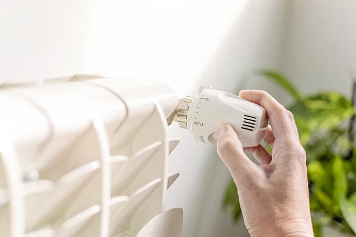 Changer la température sur le radiateur 