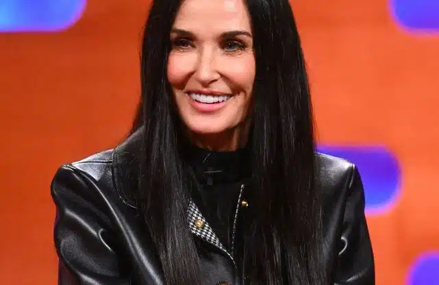 Demi Moore vêtue de cuir
