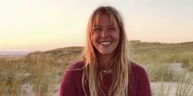 Graphique montant représentant la popularité du prénom Yasmine dans les années 90