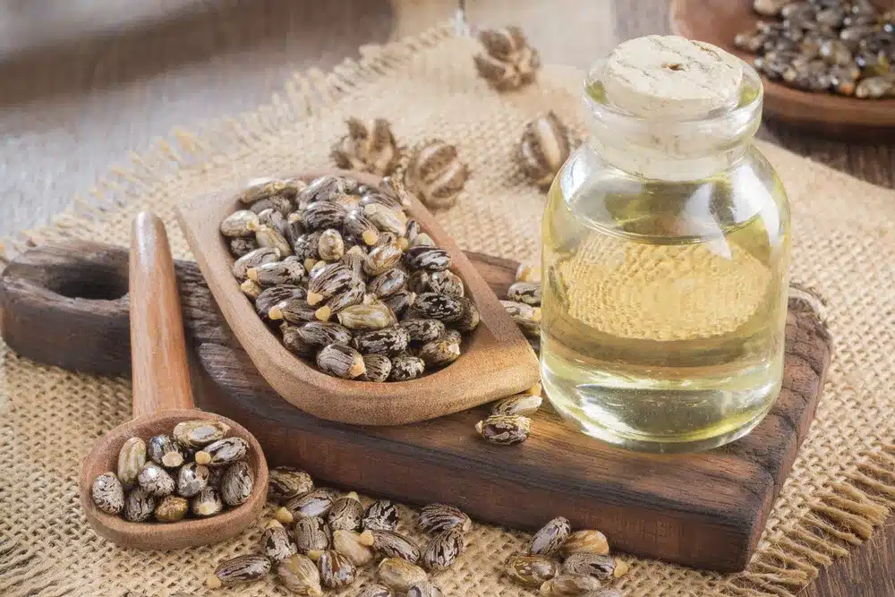 Flacon d'huile de ricin et tissu