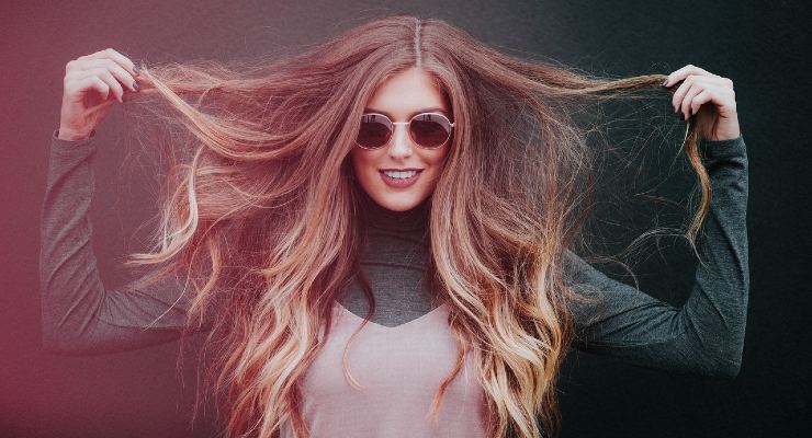 Technique de coiffure avec un peigne