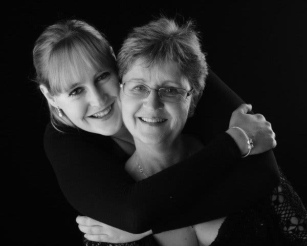 Les filles ayant ce type de mère réussissent mieux dans la vie