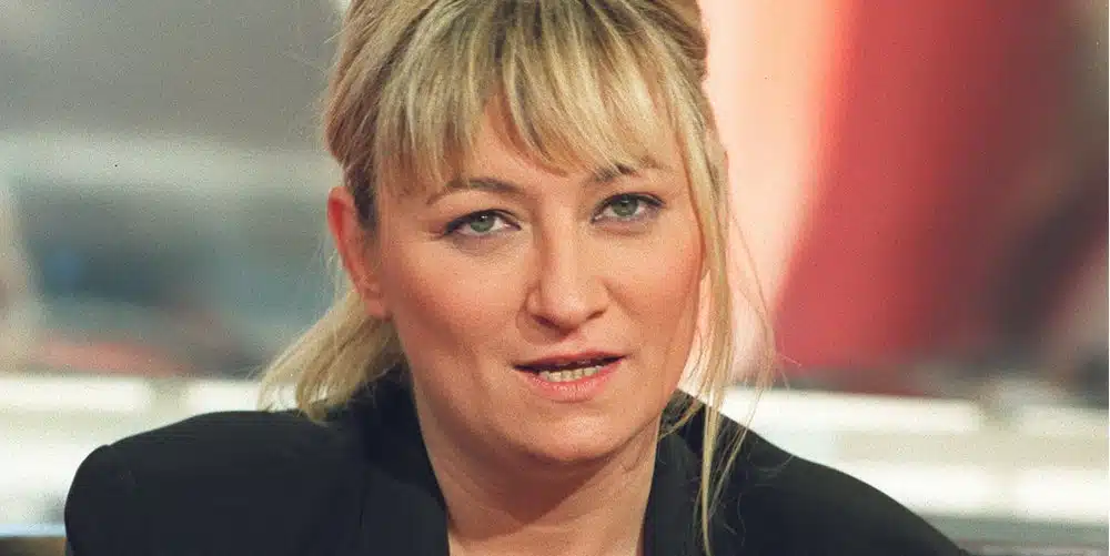 Portrait de Christine Bravo, souriante et lumineuse