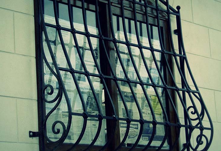 grilles de fenêtre décoratives