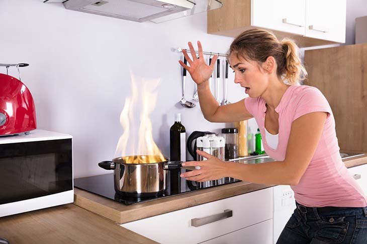 Un feu causé par l’huile de graisse - source : spm