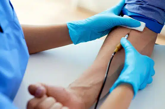 Prise de sang pour analyse médicale