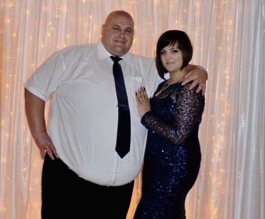 Photo de famille d'Arkadiy avec sa femme et sa fille, avant sa perte de poids