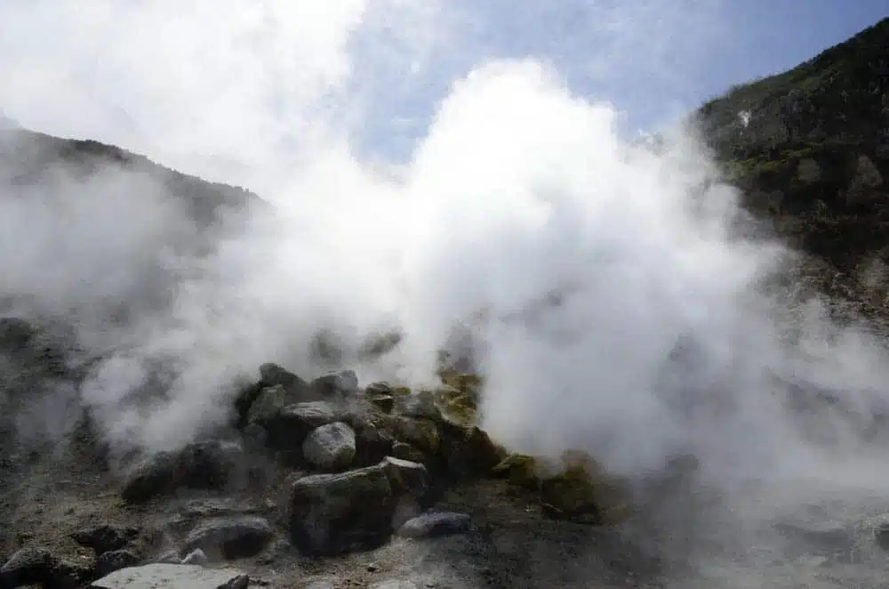 Émissions gazeuses volcaniques